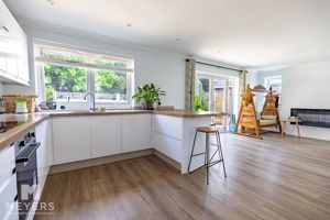 Kitchen/Diner- click for photo gallery